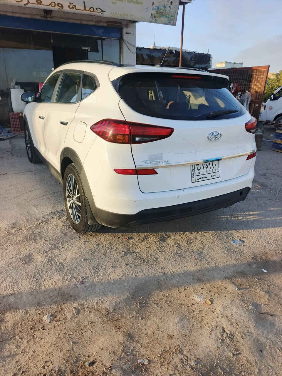 السلام عليكم
توسان 2020 فول مواصفات 1/1 

بصمه 

بانوراما 

صاج 

السياره فول مواصفات معروفه مواصفات الفول 

السياره مكفوله كفاله عامه جديده كلش من الزيرو لحد الان ع ايد وحده 

جاهزه للاخير تخم تاير جديد 

للاستفسار ***********
