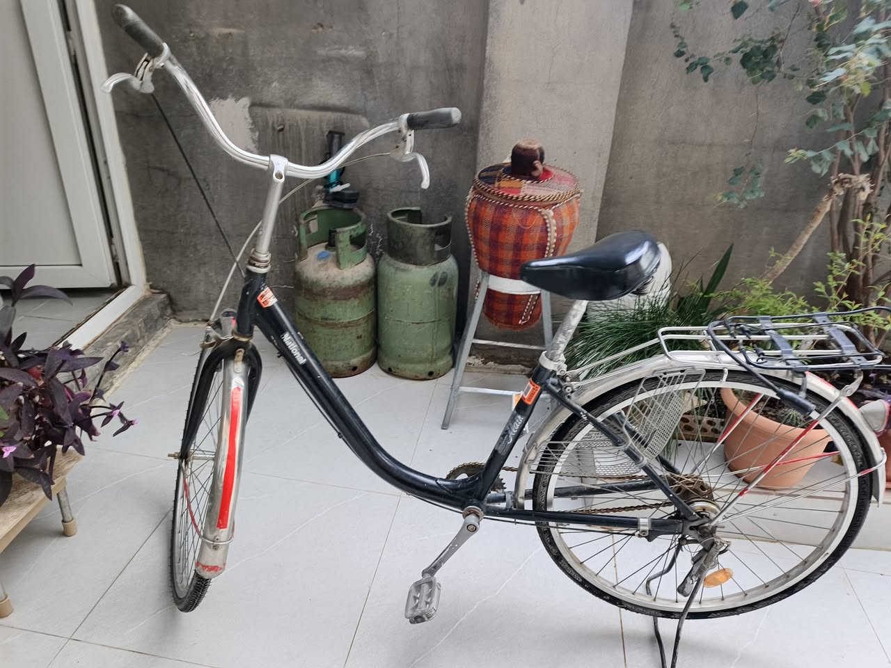 سلام عليكم بايسكل للبيع بناتي ما بي أي شي  ياباني 60وبي مجال


**إذا كنت صاحب هذا الإعلان وتريد حذفه لأي سبب، رجاءا أرسل رسالة إلى الدعم الفني**