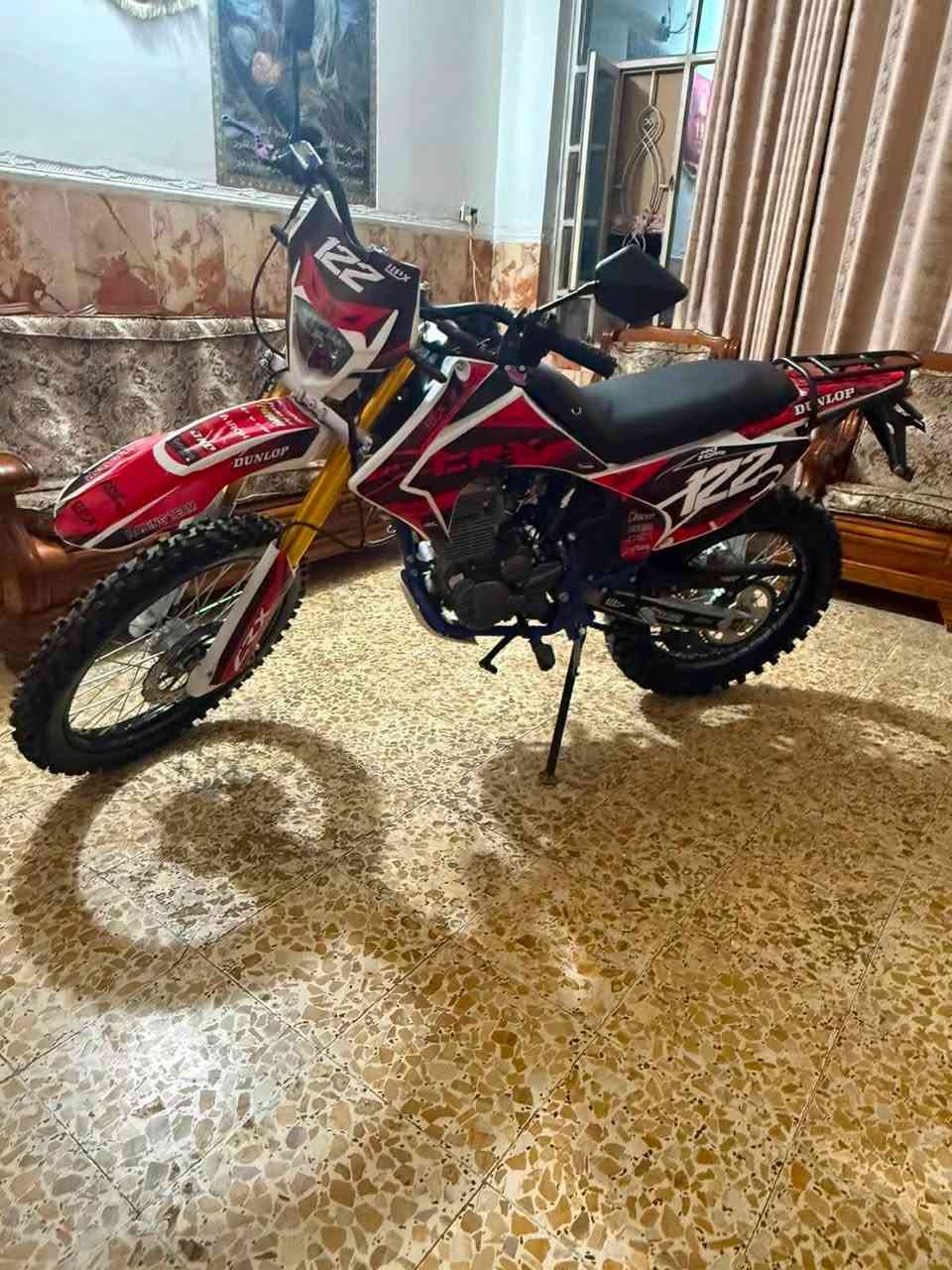 السلام عليكم شباب قفاز CRX مكينه 300 جديده مشتغله 5ايام سعره 1500مال رمبه بعدهه زيرو
***********
