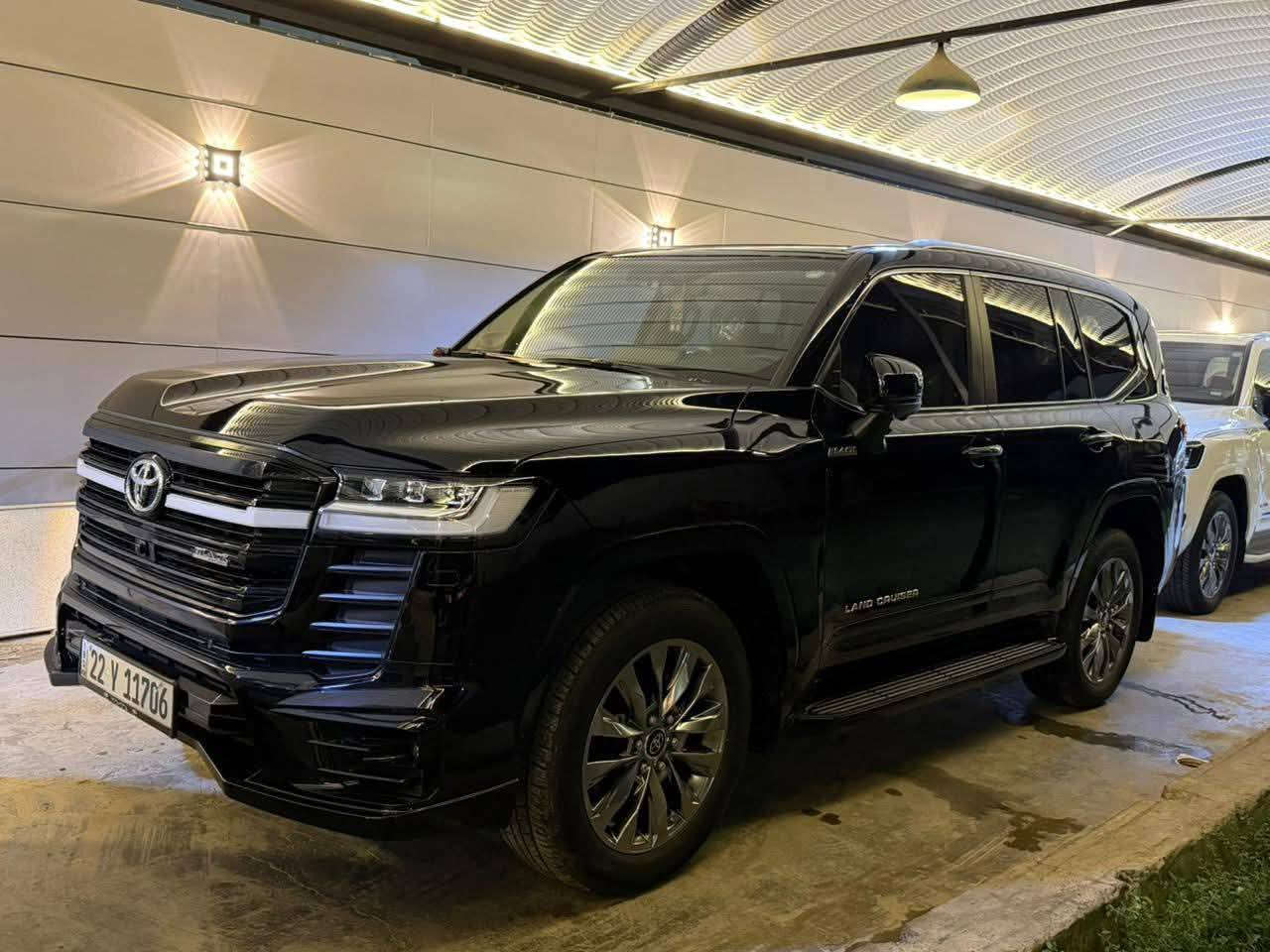 الوحش الأسود لاندكروز أعلى فئه vx لمتد بلاك اديشن 6 سلندر فول مواصفات موديل 2024 ماشيه الفين


**إذا كنت صاحب هذا الإعلان وتريد حذفه لأي سبب، رجاءا أرسل رسالة إلى الدعم الفني**