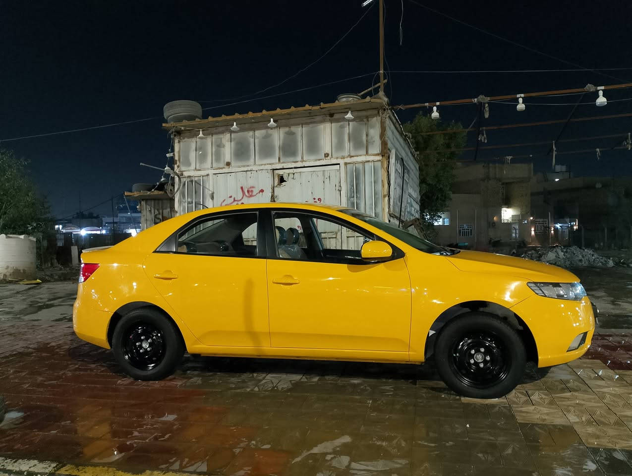 كيه سيراتو للبيع مديل 13 مكفوله فتح وضربه جاهزه مكينه وكير وحداديه وتبريد بسمي دواخل دوشمه تخم تاير عنوان ناصريه رقمي *********** السعر خاص
