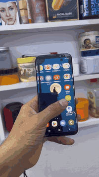 Samsung Galaxy S8
بهذا الشكل جهاز كلشي بيه شغال
ذاكرة 64 + بصمه وجه + بصمه اصبع + كامره تخبل + صوت واضح كلش
سعر ( 40 ) وبيه مجال
***********
