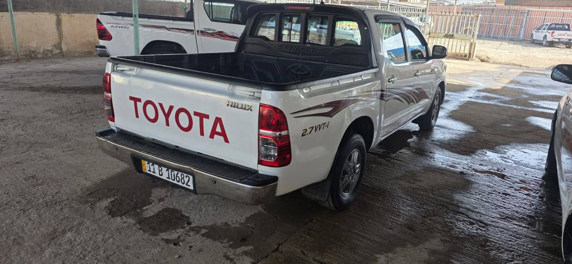 سلام عليكم
ورحمة الله وبركاته
بيك اب للبيع 
تويوتا هايلكس 
موديل 2012
رقم بغداد انكليزي 
اوتوماتيك كويتي 
خطة 14
سياره جاهزه ونظيفه
بيها ملاحظات موظحات بل السونار بصيطه
السعر 180بيها مجال للشراي 
***********
