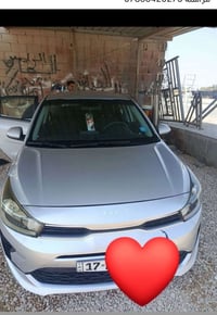 كيا ريو ٢٢ معوقين بأسمي وكالة عامة رايدها مرواس بتكسي  واعطي فرق قليل ...