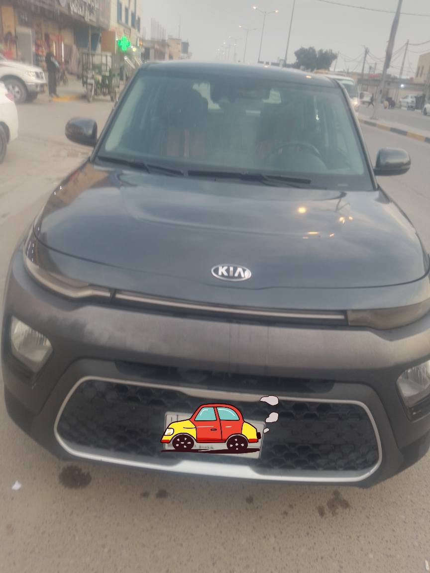 السلام عليكم من رخصة الادمن سيارة صول للبيع موديل 2020 رقم كربلاء المقدسة مشروع وطني تحول في أي محافظة محركها 2000 دوش يعمل على البنزين العادي والمحسن رادر امامي وخلفي وجانبي بلوتوث و اواكس وUSP ومانع انزلاق وشحن موبايل لاسلكي وتحكم استرين وتدفئه بالكشنات الأمامية ماشية 79 الف كيلو باسمي وحره تحويل ثاني يوم مكان السيارة في محافظة البصرة  سعرها 130 وبيها مجال للراغبين الاتصال على الارقام على الخط او الوات ساب للرقم *********** أو الرقم ***********
