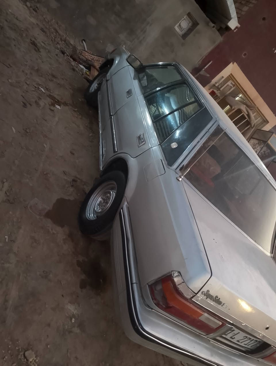 السلام عليكم سوبر للبيع رقم بغداد انكليزي تحويل مباشر هزه ماصاقطه سنويه 29 مكينه بيه صوت ابيع كايمه السياره تمشي كير جديد حداديه جديده سياره توه معمره السعر 23 وبيه مجال اخوان رجائن لا تجيني وتكلي شبيه مابيه كله ذكرته مابايع مكفوله العنوان ديوانيه رقم الهاتف *********** بي واساب مامتواجد عل فيس
