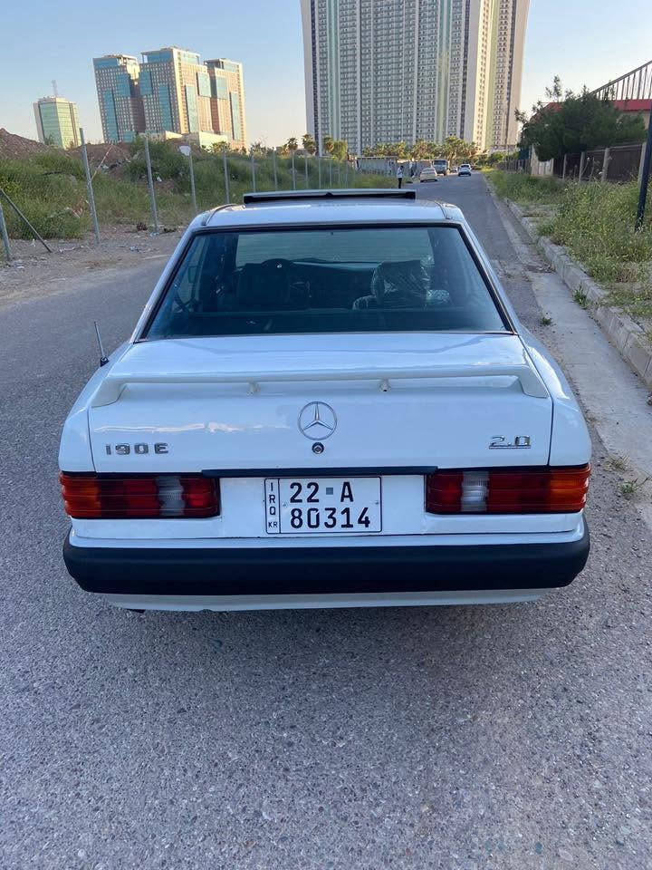 مراوس بموستنك 
او سياره حسب القناعه 
مارسدس مديل ٩١ جديده بلاديه ماشيه ١٠٠ 
كفاله كير مكينه تبريد غرفه جديده 
***********
