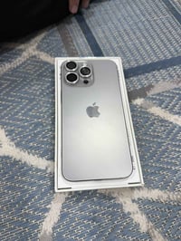 ايفون 15برو ماكس شرق اوسط AA/A ضمان ماستر كارتون اصلي ماستر ذاكرة 256 ...