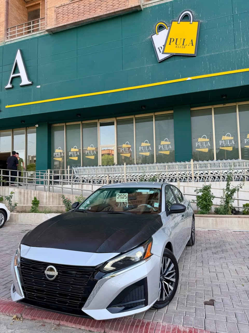 � نيسان ألتيما الشكل الجديد 2025 SV🚗
تفاصيل اكثر :
***********

🔹 المواصفات:فول ماعدا فتحة SV 

 • الموديل: 2025
• المحرك: 2.5
• حجر بيئة بلادي 
• توقف ذاتي + مانع اصطدام
• قيادة آلية مع نظام المسار
• رادارات أمامي وخلفي
• الأبواب بصمة
• لايتات LED بلادي
• تحكم كامل  الستيرن (فول تحكم)
• خروج عن المسار ( يهتز لستيرن ) 
٠تايرات جديد شريكة 
٠ويالة شريكة جديد
• تشغيل عن بعد
٠ماشي :٢٢الف ميل
• نظافة مثل ما موضحة بالصور

الضرر: باب ورا نفر صبغ بدون دواخل بشرط +مكانين بارد

بدون دواخل والراديترات بلاد

٠ رقم كاتي يترقم شمالي 
كاتي مكسور 
💰 السعر: 144$ (وبيها مجال)

📍 الموقع: كلار او خانةقين خناقين, ديالى

