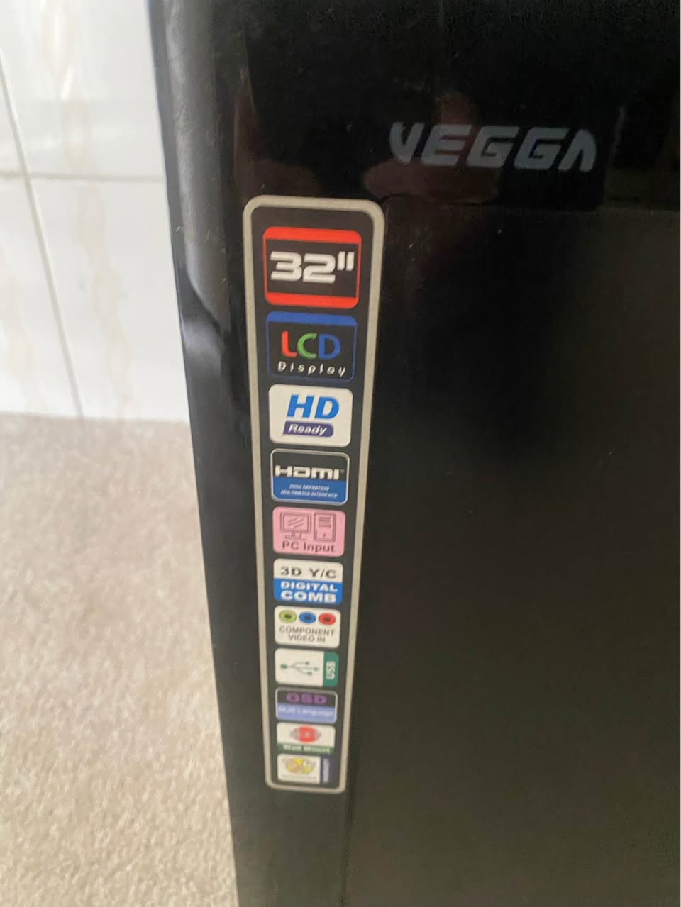 سبلت طن ونص نوع ستايل كوري تدفئة وتبريد شغال مع شاشة مواصافت بالصورة مع كامل الاغراض مو سمارت عادي السعر 200 الف الكل المراسلة *********** شارع كوية سايدين لاوان أربيل, العراق
