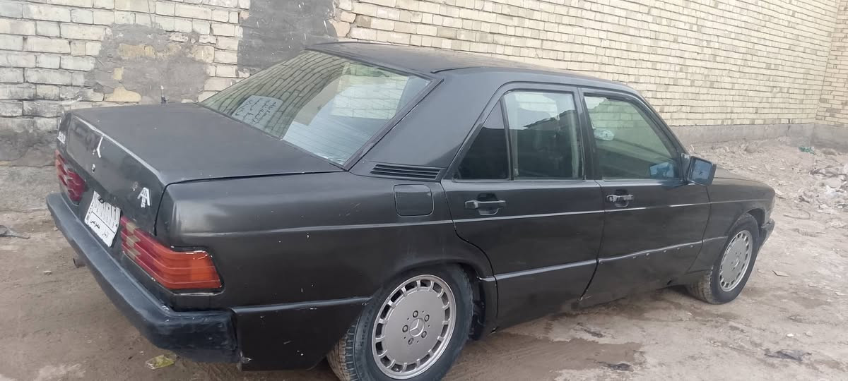 الجاد بالشراء حياه الله، والله يبارك للجميع.
السلام عليكم للبيع مرسيدس 190 أربعة سلندر بحالة جيدة، السيارة جاهزة  للاستخدام وما تحتاج غير راعي يعرف قيمتها. مكينة بلادي كير اوتوماتيك هستوني امبدله حاوية

5ويل كب  تبريد عايز غاز فقط رقم انبار راعيها ابكربلاء

اني مسؤول عن المداور 

كشنات جلد اسود 

✅ الموديل: مرسيدس /1991

✅ الكير: (أوتوماتيك)

✅ المحرك: (4سلندر بلادي)

✅ كهربائيات خير من الله لايتات زنون شاشة 

السعر: (38 $) وقابل للتفاوض بالمعقول بعد المعاينة.

للاستفسار أو المعاينة راسلني خاص أو اتصل على: ( ***********)

مكاني نجف حي ميسان مقابل قرية الغدير
