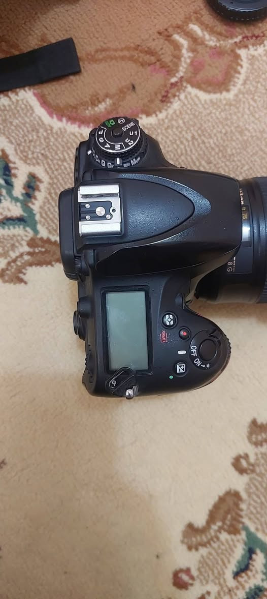 كاميرا نيكون دي 610 فول فريم  احترافية تايلندي اصلي 
 +عدسة 50m m نوع G الاحترافيةفتحة ١.٨
مواصفاتها  تحتوي  ع برنامج  تصفية الوجه وفلاتر تغير الوان 
ملحقاتها كارتون الكاميرا والشاحنة وبطارية   وحزام كتف وهود عدسة وقباقة كاميرا وعدسة 

النظافة  99بالمية نضافة حقيقية

مكاني ديوانية توصيل ماكو    متواجد واتساب ***********
