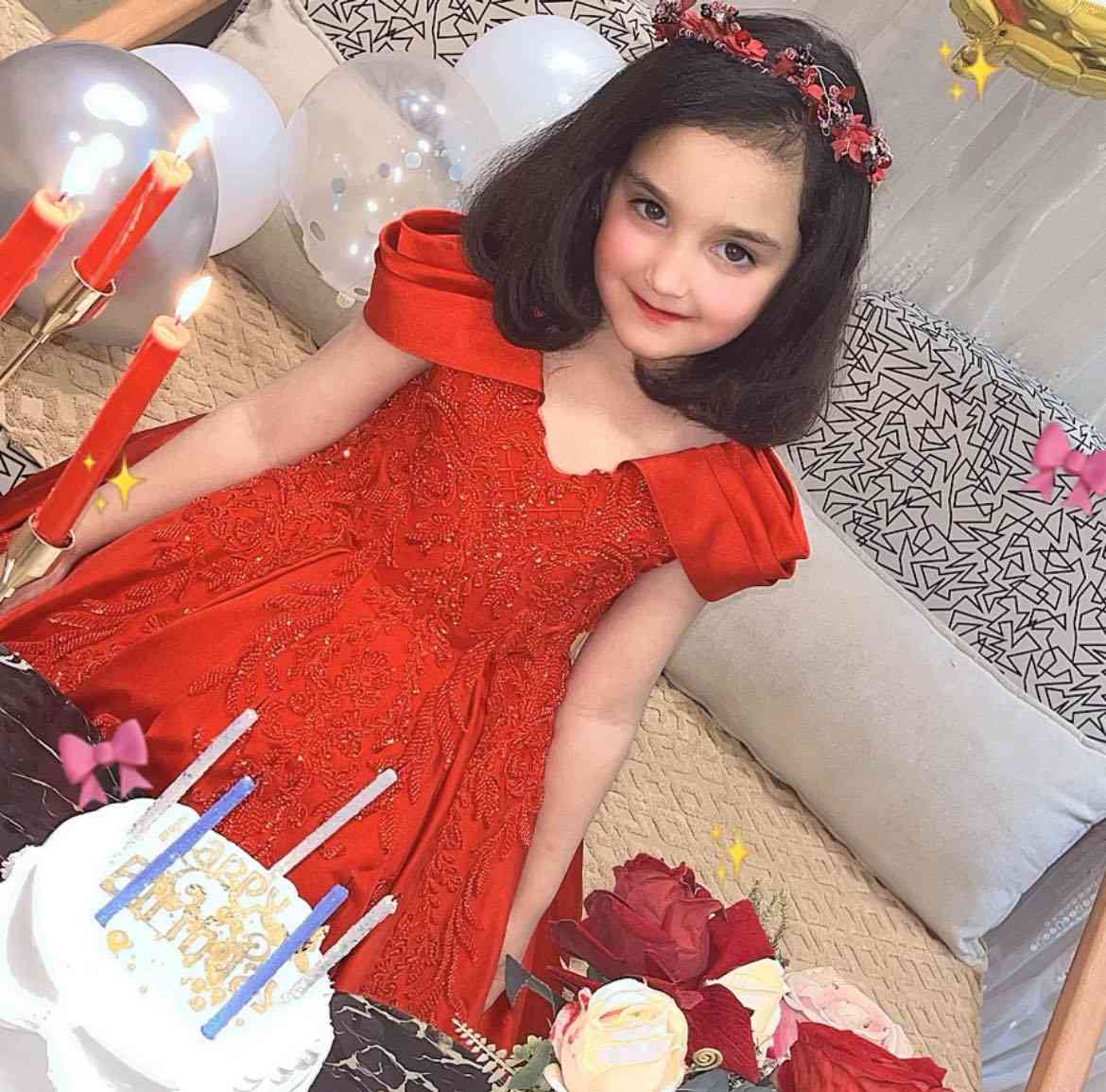 بدله ملكي للبيع قياس ٤-٥-٦ بيها سحاب وقيطان من وره سيم بيها اشتريتها ١٥٠ملبوسه مره ابيعها ٦٠ وعندي وتوصيل


**إذا كنت صاحب هذا الإعلان وتريد حذفه لأي سبب، رجاءا أرسل رسالة إلى الدعم الفني**