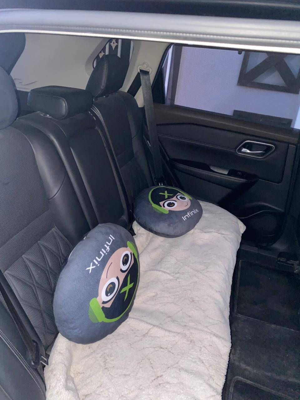 السلام عليكم نيسان روج بلاتينيوم اعلى فئة بلروج 
Nissan
Rogue, Platinum AWD 2023
صبغ جاملغ وربع باب فقط بدون ايرباكات 
دخلت ماشية 28 كيلو حاليا 35 كيلو سيارة بدون نقص جديدة كلش رقمتها على ايدي رقم شمالي اربيل
***********
