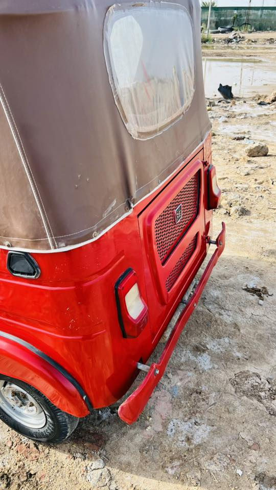 السلام عليكم تكتك للبيع موديل 22شهر 8مفتوحه بستم ومعمره وبيها ضربات مثل ماموضح بالصوره ***********
