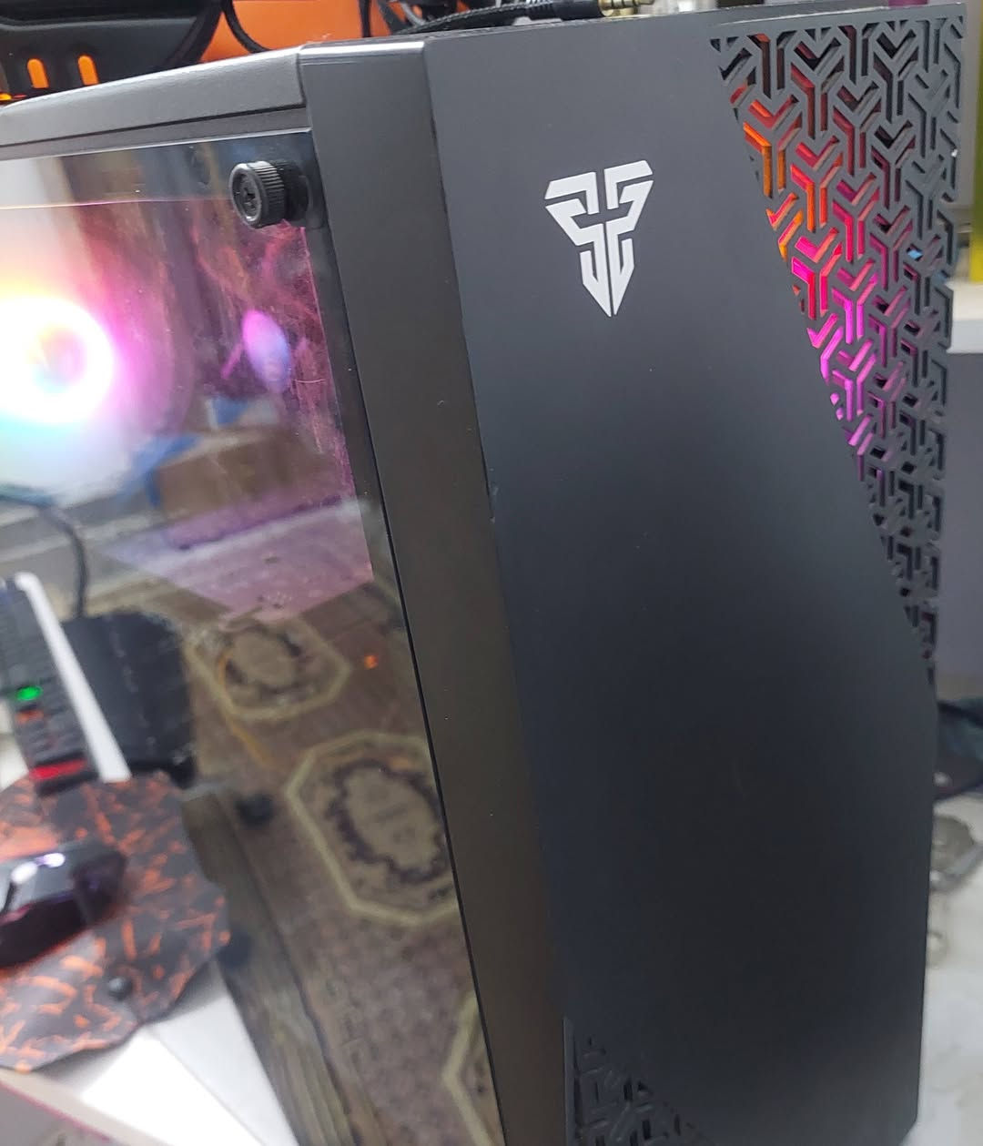 السلام عليكم PC للبيع 
المواصفات 
GPU Nvidia GeForce GTX 1650

CPU Intel(R) Core(TM) i5-9400F CPU  2.90GHz (2.90 GHz) الجيل 9
Ram 16GB 8×2
Storage 256GB SSD
               1TB HDD
OS Windows 11 pro 
Power supply 500W
مع كيبورد وماوس وماوس باد وسماعة الجهاز كامل اربط بشاشة والعب مع العلم الشاشة مو للبيع
السعر 450 الف الموقع الديوانية


**إذا كنت صاحب هذا الإعلان وتريد حذفه لأي سبب، رجاءا أرسل رسالة إلى الدعم الفني**