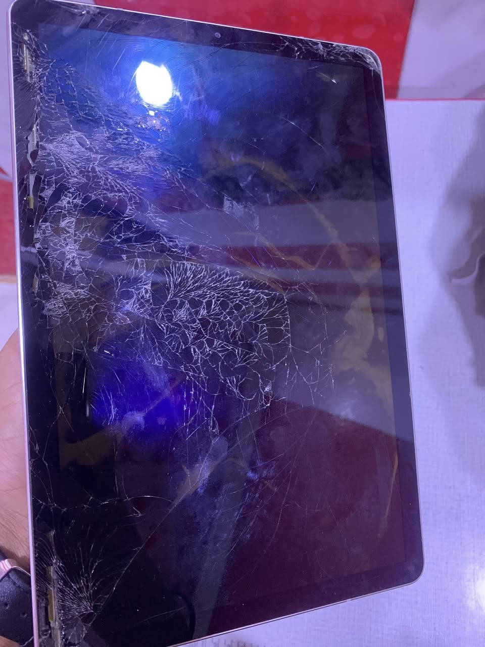 السلام عليكم ايباد نقص شاشه فقط جيب شاشه وشد كلشي مابيه سعره 25الف مكاني بصره توصيل جميع المحافضات ***********
