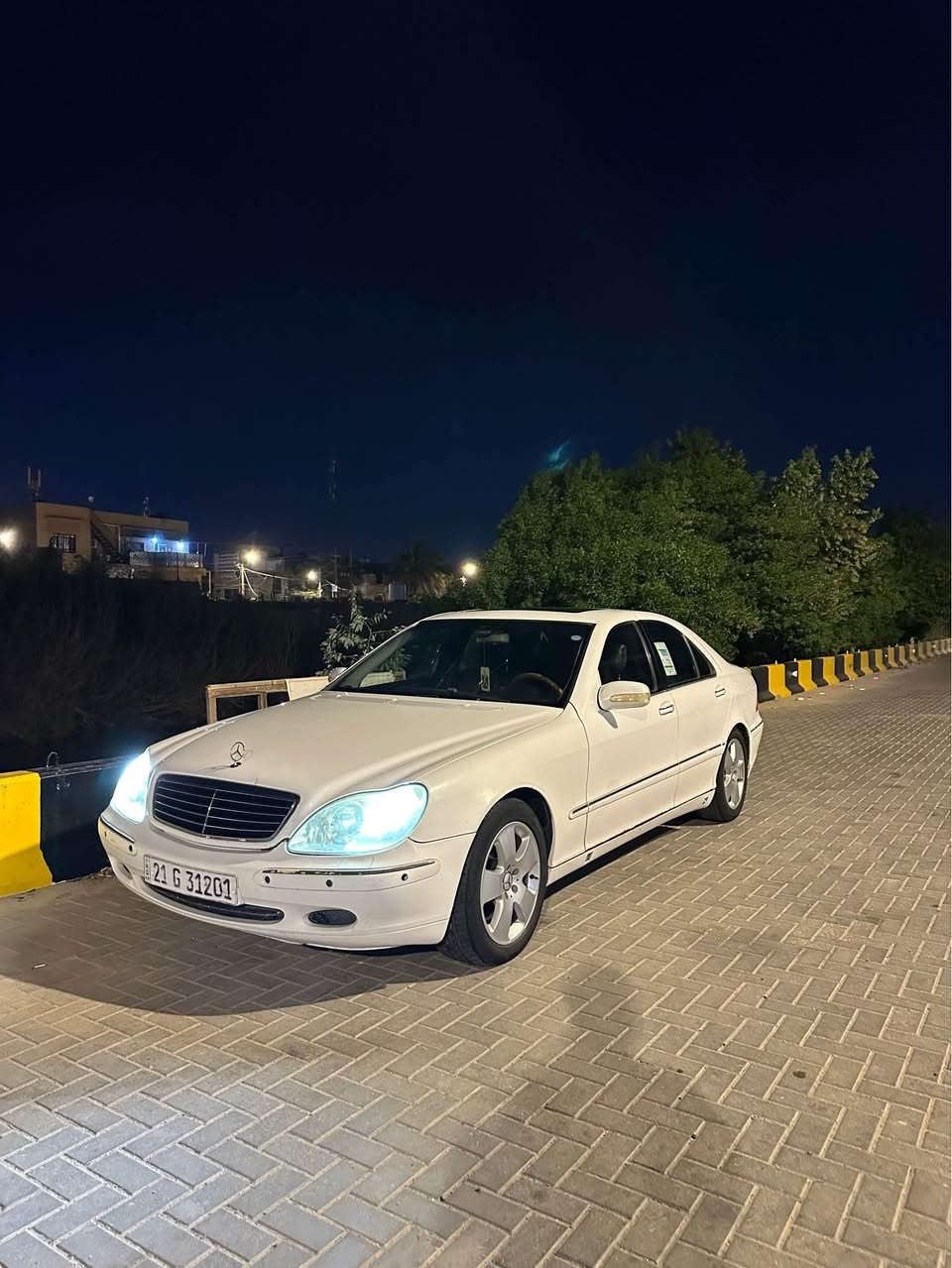 مرسيدس غواصة مديل ٢٠٠١
السيارة جديدة 
رقم سليمانية 
بيهة بارد شبر بالچاملغ الامامي اليمنة 
حساسات 
بصمات ابواب 
فتحة 
تحكم ستيرن 
شفط ابواب 
گير محرك  كفالة 
بردة كهربائية تكيات خلفية كهربائية 
مكان السيارة بصرة جمهورية 
السعر 95وبيهة مجال
*********** البصرة, العراق
