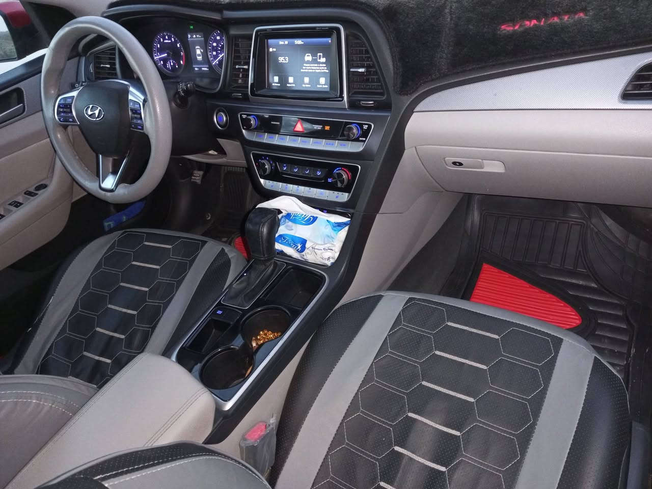 سلام عليكم سوناتا للبيع 2018وارد مريكي حادثه لبنيد نفسيته معمر،مصبوق،جاملغ،لمامي،بيه بارد مكينه 2400سياره فول مواصفات ما عده لفتحه عاده،80 رقم ميسان،سنويه،لغايه2030سعر140وبيهه،مجال ***********
