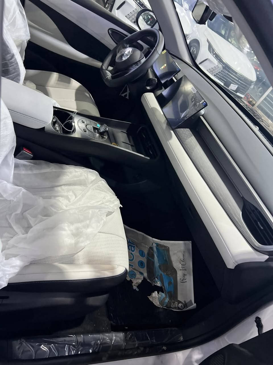 BYD  SEAL 5
✅ المواصفات : 

السعر: مقدم ٧٥ ورقة فقط وبشهر ٤ ورقة رقم مميز بغداد
رجاءا بس يشتري يتصل غاليه عليك اعبر منشور بكلمة طيبة واسأل بيش هي واتصل واني بخدمتك

🔹 الاسم: بي واي دي سيل 5

🔹 الموديل: 2025

🔹 الحالة: زيرو – لم تُستخدم 

• أداء عملي مناسب للاستخدام اليومي

• صرفية وقود اقتصادية

• ناقل حركة أوتوماتيك

• نظام دفع أمامي

• قيادة ناعمة وثابتة داخل المدينة والسفر

• وسائد هوائية أمامية

• نظام ABS مانع انغلاق المكابح

• نظام الثبات الإلكتروني ESP

• نظام مانع الانزلاق TCS

• توزيع قوة الفرامل EBD

• حساسات خلفية

• كاميرا خلفية

• نظام مراقبة ضغط الإطارات TPMS

• مقاعد مريحة بتصميم أنيق

• ستيرنغ مالتي فانكشن

• مثبت سرعة

• شاشة وسطية تعمل باللمس

• شاشة عدادات رقمية

• تكييف أوتوماتيك

• أضوية أمامية LED

• أضوية خلفية LED

• مرايات جانبية كهرباء مع إشارات

• جنوط ألمنيوم قياس 17

• تصميم انسيابي عصري

. تدعم نضام NFC

للاستفسار 

***********
