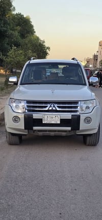 باجيرو  موديل 2010  حبتور 3800 رقم بغداد بأسمي  تحويل ثاني يوم ماشية 1...