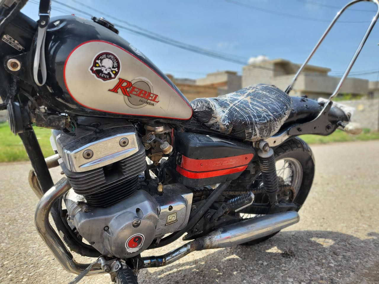 السلام عليكم مرخصت مدير الكروب 
للبيع هونداي ريبيل موديل 2005 للبيع 
للتواصل خاص


**إذا كنت صاحب هذا الإعلان وتريد حذفه لأي سبب، رجاءا أرسل رسالة إلى الدعم الفني**