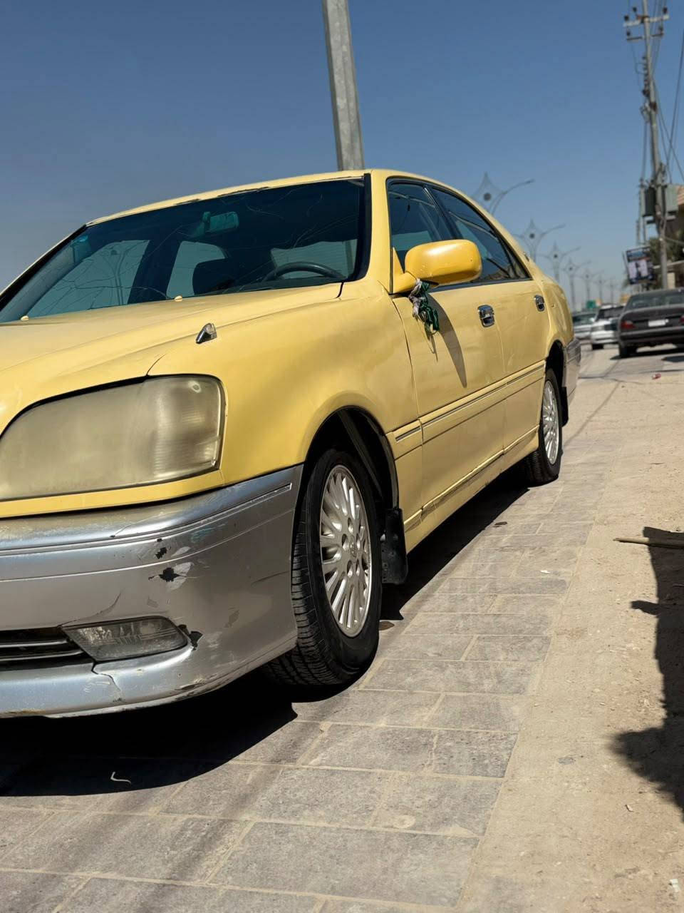 سلام عليكم شباب
ملكه موديل 2000 راعيها مااندله مكينه بيها لاستيك ولف  وناعمه ولاصوت تبريد ثلاجه وتخم تواير وحداديه جديده گشر صافي مكان سياره ناصريه السعر 22 وبيها مجال 
الرقم /***********

