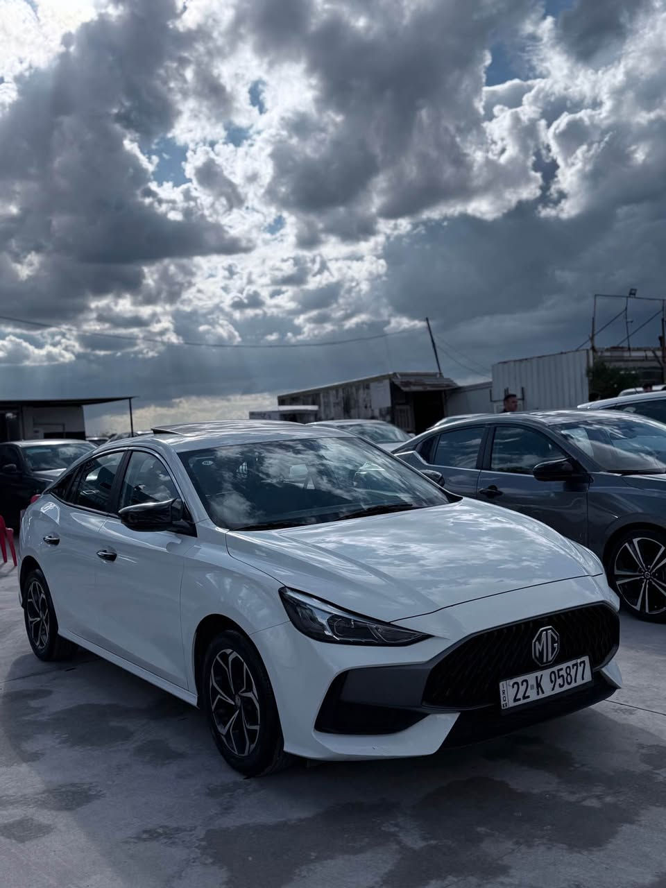 ئیمجی جیتی ٢٠٢٤ فول مواسەفات ٢ سویج بیلادی 
بەناوی خۆمە هیچ هیچی نیە تەنیا یەک شوختی بچوکی هەیە 
٦٠ هەزار رۆیشتوە سەیارەکە هیلاک نەکراوە کوشین جلدە ناو سۆرو رەشە کامل کەمەلیاتی ناو دەری بۆ کراوە 
ناوی کامل کراوە وردە کاری بۆ کراوە
سعری ١١٤ مجال 
دوو وەرەقە خەرامەی لەسەرە لە هەولیرم أربيل, العراق


**إذا كنت صاحب هذا الإعلان وتريد حذفه لأي سبب، رجاءا أرسل رسالة إلى الدعم الفني**