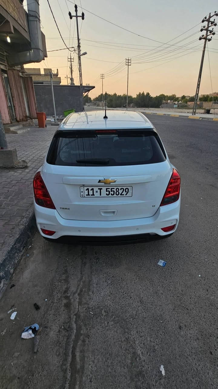 Chevrolet trax
تراكس خليجي 2017
--------------------------
[  ] ضربتها بنيد و دعاميه 
 مبدلات جديد   
    
-------------------------
رقمها بغداد ب اسمنا
عليها شاشه و دواخل نظيفه ، وكلشي نظيف بيها
--------------------------
السعر 100 بيها مجال
للاستفسار( واتس )  ***********
