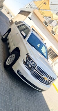 تاهو LTZ موديل 2015  فول مواصفات السياره بدون حادث فقط بيها رشات صبغ ج...