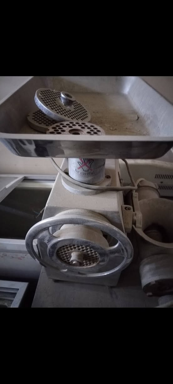 للبيع
مكينة ثرم إيطالي اصلي
السعر ٣٥٠ الف
الاتصال ***********
