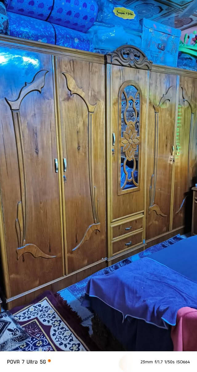 غرفه عراقيه نجاره مستخدمه سنه سعر مليون و200 مكان البصرة القرنة***********
