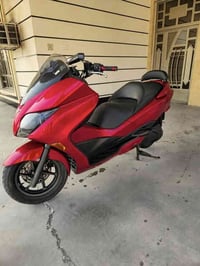 هونده فورزه ثمانيه نمر 010 كفاله عامه من محرك من كشر سعر 15$ بيها مجال...