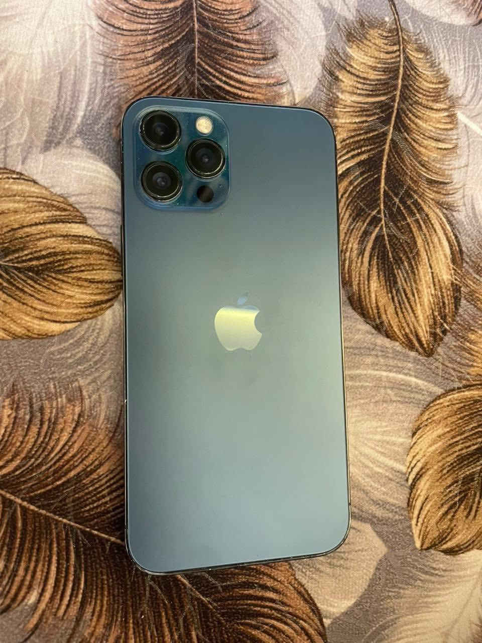 السلام عليكم
12 برو ماكس للبيع  سعرو 310

ذاكرة 256+ بطارية 100  

مبدل شاشة اصلية شرط + بطارية ارقى نوعية 

الشراي يتفضل خاص***********
