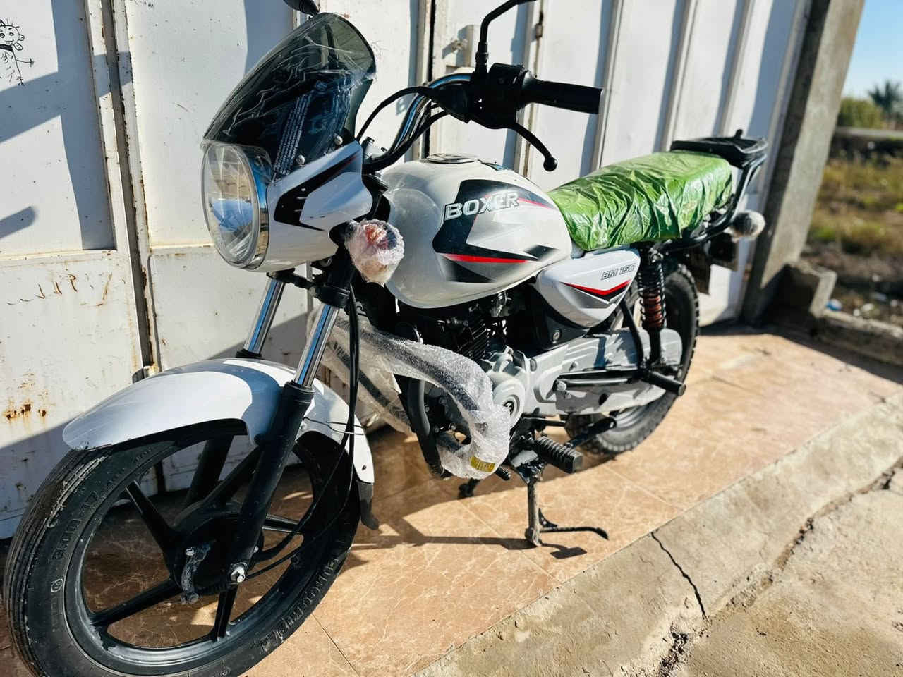 سلام عليكم بوكسر موديل 2023 مكفوله 💖💯

مرقمه كامل ( ديالى نكليزي تحويل بنفس اليوم 🚦)

دراجه جديده خير من الله مابيها نقص ♥️

سعرها 2100 وبي مجال حك جيه 

مكاني ديالى بعقوبه _ ***********
