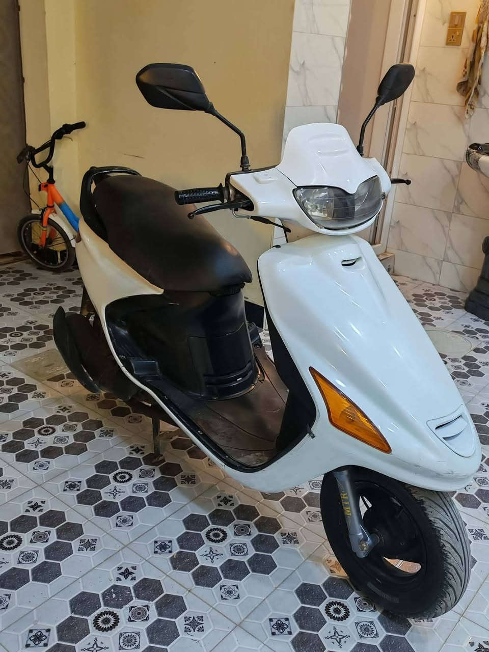 السلام عليكم
دراجة فورتي للبيع دراجة مكفولة من كل نواحي مكينه بلاد مامفتوحة كهربائيات كلها شغالة اشاير لايت بك لايت كله شغال بدون اي نقص ضفيرة بلاد دبلات جديدة كفرات ختم واحد دراجة جديدة


**إذا كنت صاحب هذا الإعلان وتريد حذفه لأي سبب، رجاءا أرسل رسالة إلى الدعم الفني**