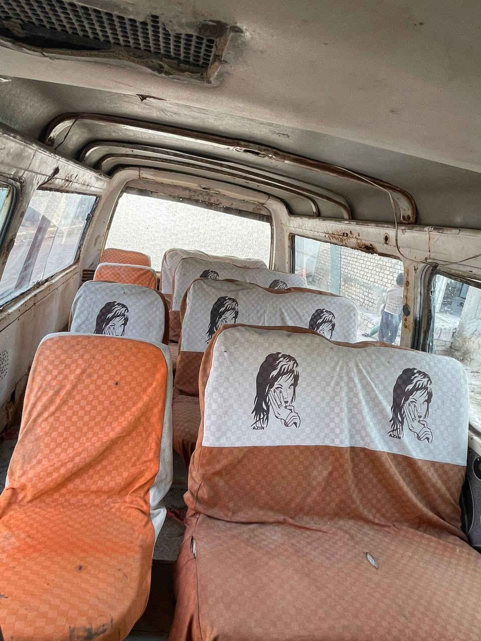 السلام عليكم للبيع او مراوس كيا مازدا موديل 1990 رقم بصرة الماني راعيها ماواصلة اكفلك سرقه وعشائر محرك 3000 في في تي كير اوتماتيك محرك كير حداديه خير من الله كهربائيات تخم تاير كله جديد سياره جاهزه السعر 12 وبيها مجال مكاني ناصرية مركز 
رقمي ***********
الواتساب ***********
