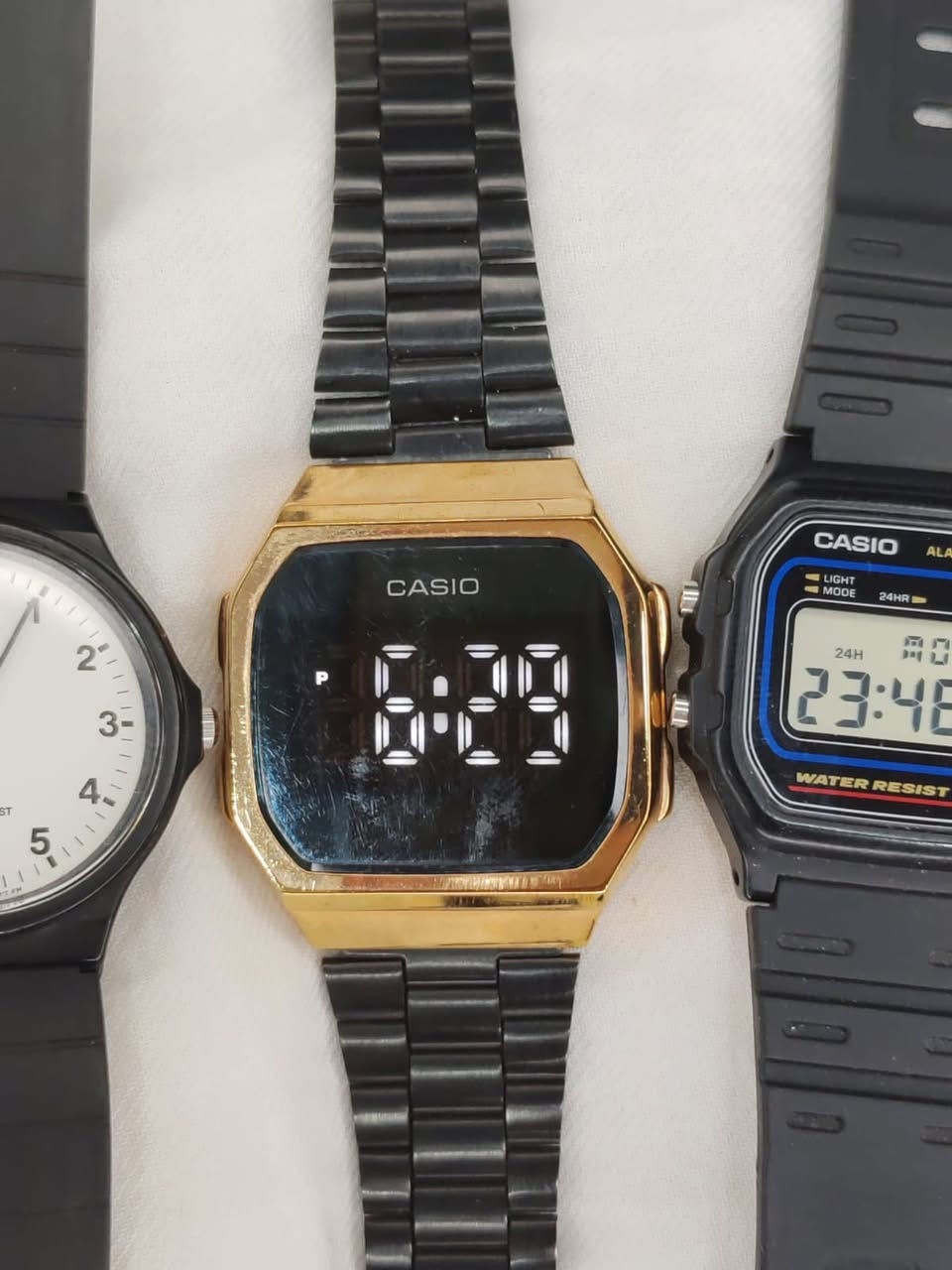 ساعات كاسيو باله شلعه شغالات نظافه فوك ال 90٪؜
القطعه 16 الف 

حجز خاص 

موجود توصيل


**إذا كنت صاحب هذا الإعلان وتريد حذفه لأي سبب، رجاءا أرسل رسالة إلى الدعم الفني**