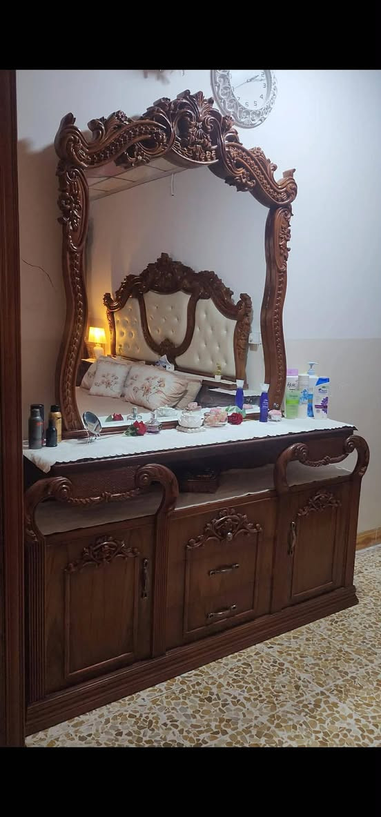 واحد عله واحد صاج ثقيل سعر مليون800 العنوان جنوب الموصل ناحيه القياره قريه الحود ***********
