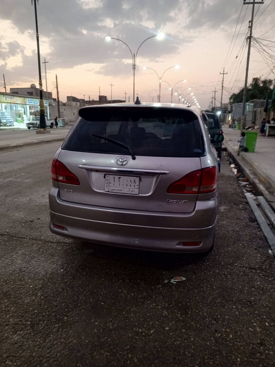 السلام عليكم ابصم بترا للبيع رقم ذي قار موديل 2001 السيارة بيه صبغ حزام والجنطه  مبدله تخم تيارات جاهزه السيارة سعره 110 وبيه مجال قليل تحياتي 
*********** مكان السيارة ذي قار قضاء الغراف
