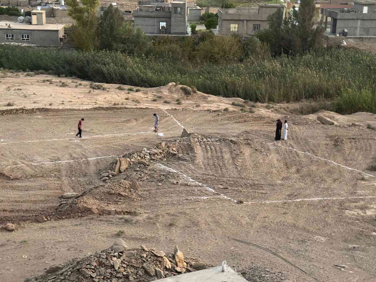 قطع  ارض للبيع العدد 4 قطع باقي
مساحه القطعه 200 متر 
العنوان : بعاجه الحارة الفوك
قطع زراعي 
واصل ماءً وكهرباء 
رقم الهاتف
***********
***********
