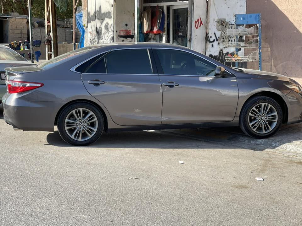 كامري موديل ٢٠١٧ se. ضرر بونيد تجاري   جاملغ بدل بيلادي ،118 ميل ماشي  ،  ما بي عيب بشرط   
سعر مناسب ،

***********
