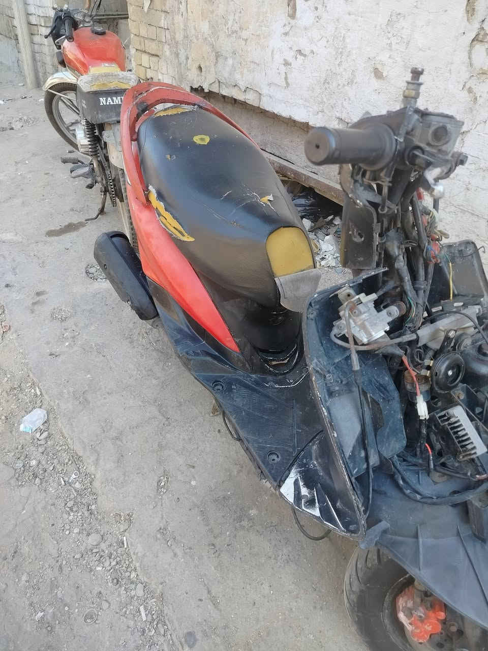 السلام عليكم درجه ثعلب للبيع 
السعر 350 وبيه مجال 
المكينا بلاد بغداد العطيفيه
***********
