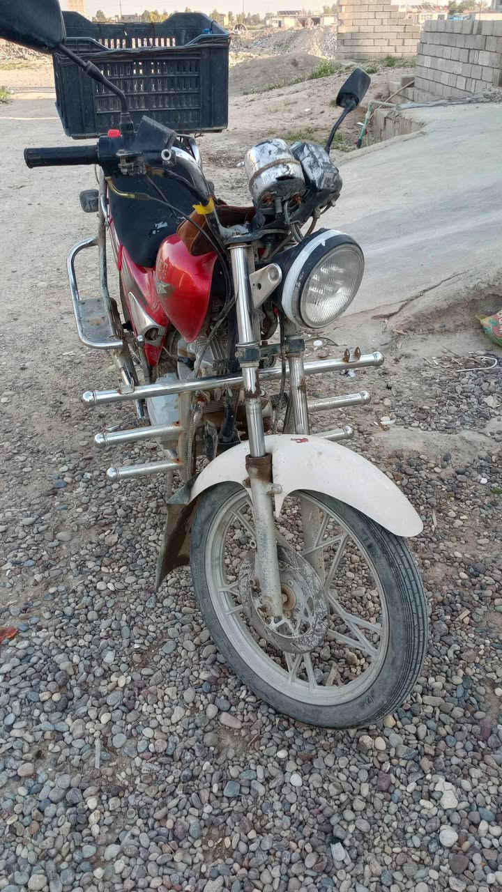 دراجة نارية للبيع ***********
