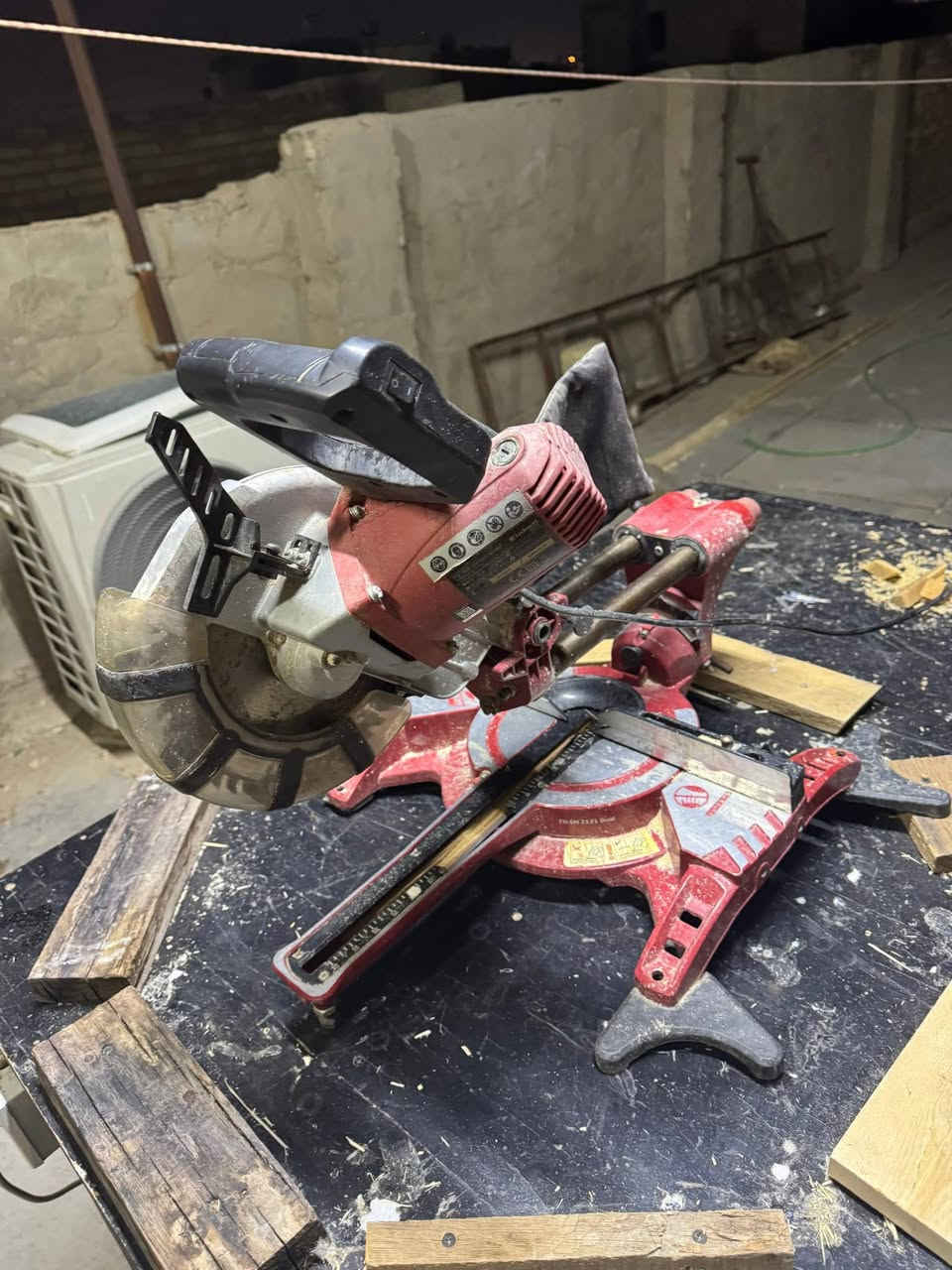 يا الله كتر خشب والمنيوم قيم واخذ


**إذا كنت صاحب هذا الإعلان وتريد حذفه لأي سبب، رجاءا أرسل رسالة إلى الدعم الفني**