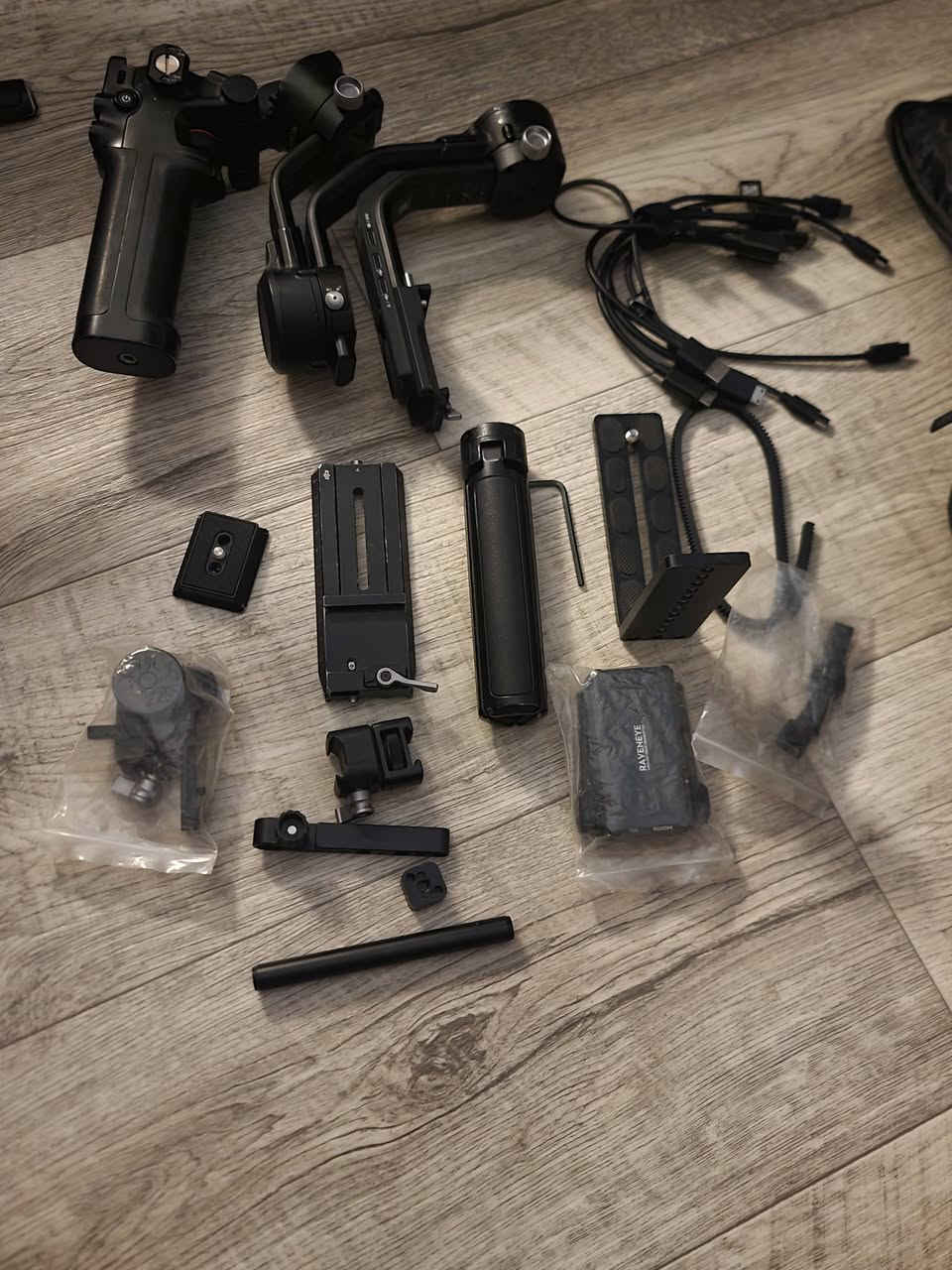 بسبب الوعد الكاذبه رونن dji rsc2 كومبو. للبيع السعر ٢٧٥ بي مجال


**إذا كنت صاحب هذا الإعلان وتريد حذفه لأي سبب، رجاءا أرسل رسالة إلى الدعم الفني**