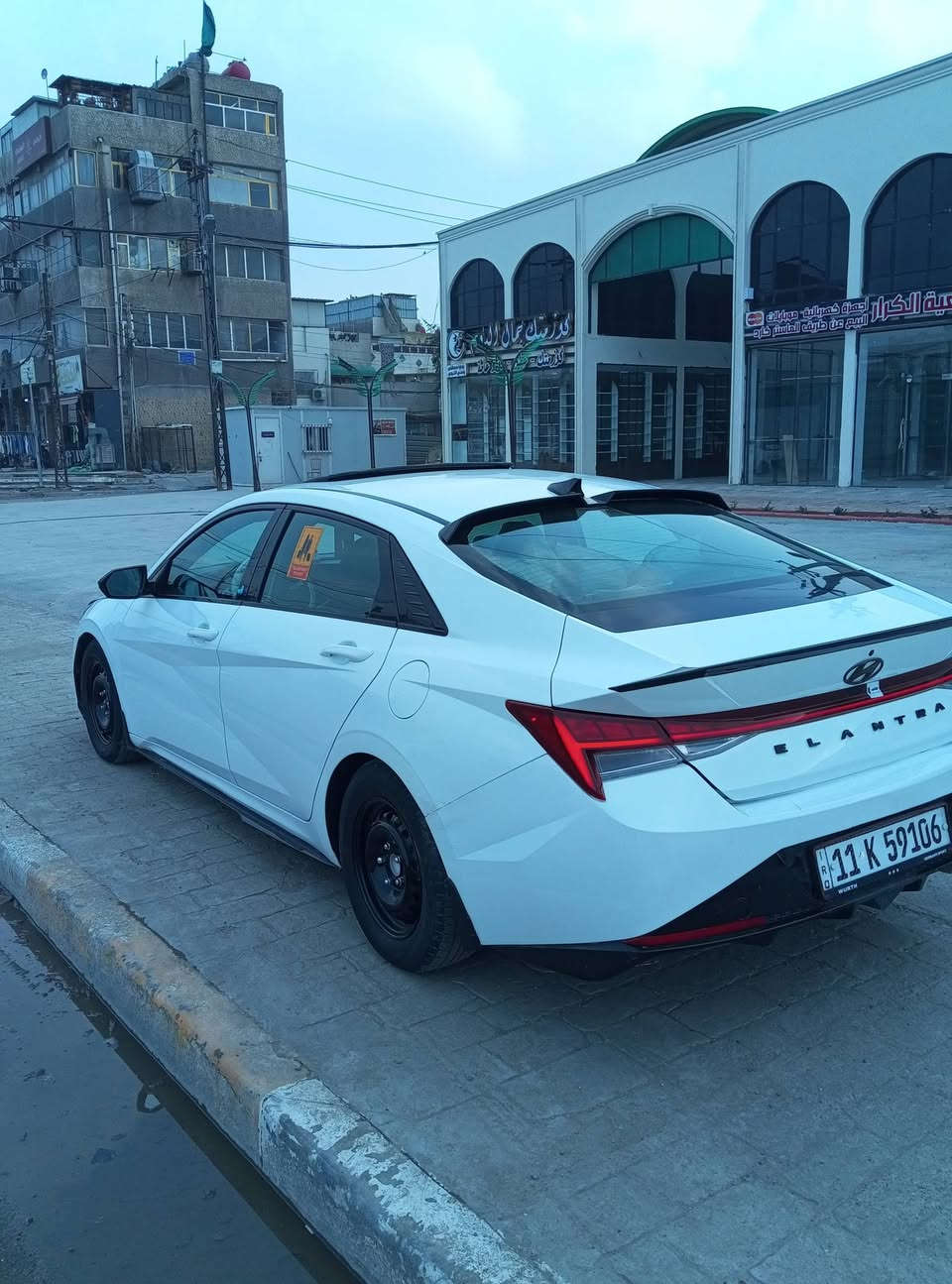 سلام عليكم النترة مرقمة جديد وارد امريكي  موديل 2023 أن لاين  فول 1/1 رادرات  كامرة دوارة   فتحة سقف بصمة كشنات جلد وقماش  كهرباء  شفتات بل ستيرن شاشات دجتل  لد امامي  لد خلفي  بنيد امدل  ولغد وشاصي جهته  اليمنة مكصوص  سيارة مصبوغة عام سبب عدم صبغ أجرة السيارة بدون معجون  ماشية  24 الف  جديدة السيارة وحلوة وماناقصهة ايشي بل عافية عل يأخذهة  المكان بغداد الرقم الهاتف  ***********  وبي واساب  السعر 115 و بيهة مجال قليل
