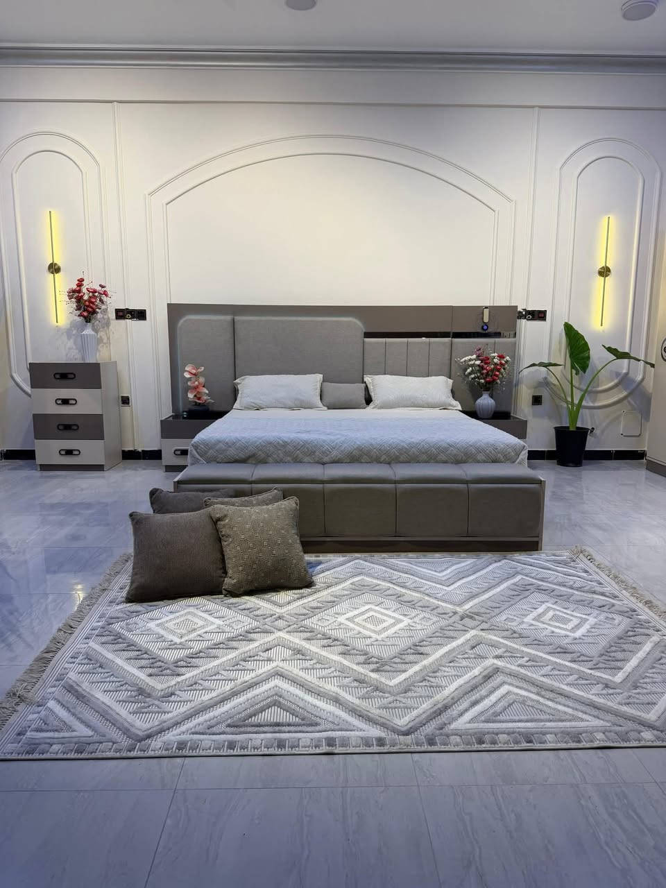 ✨🏡 جمعية التراث للأثاث 🏡✨

🔥 وصل حديثاً موديل (ريال) الأصلي – 10 قطع 🔥

💰 السعر نقداً: 1,950,000 دينار
💳 السعر بالأقساط: 2,500,000 دينار
📅 القسط الشهري: 140 ألف دينار فقط

🌟 المواصفات:
✅ 10 قطع كاملة
✅ قياس الكنتور العملاق 335 سم
✅ إنارة مدمجة في السرير
✅ إنارة داخل الكنتور مع مجرات ديكورية
✅ سكك مراحل Telescopic عالية الجودة
✅ ميز تواليت بعرض 135 سم وارتفاع 175 سم
✅ سرير مخزن + شازلون مخزن
✅ قياسات الغرفة بالكامل عملاقة
✅ أبواب ألمنيوم مقاومة للكسر
✅ تقاطيع وتصميم مميز للكنتور يمنح الغرفة مظهراً فاخراً وعصرياً

🚚  خدمة النقل والشد مجاناً داخل الرمادي .

📍 العنوان:
الرمادي – التأميم – شارع النخيل – مقابل محطة النخيل.

📞 للاستفسار والحجز:
***********
