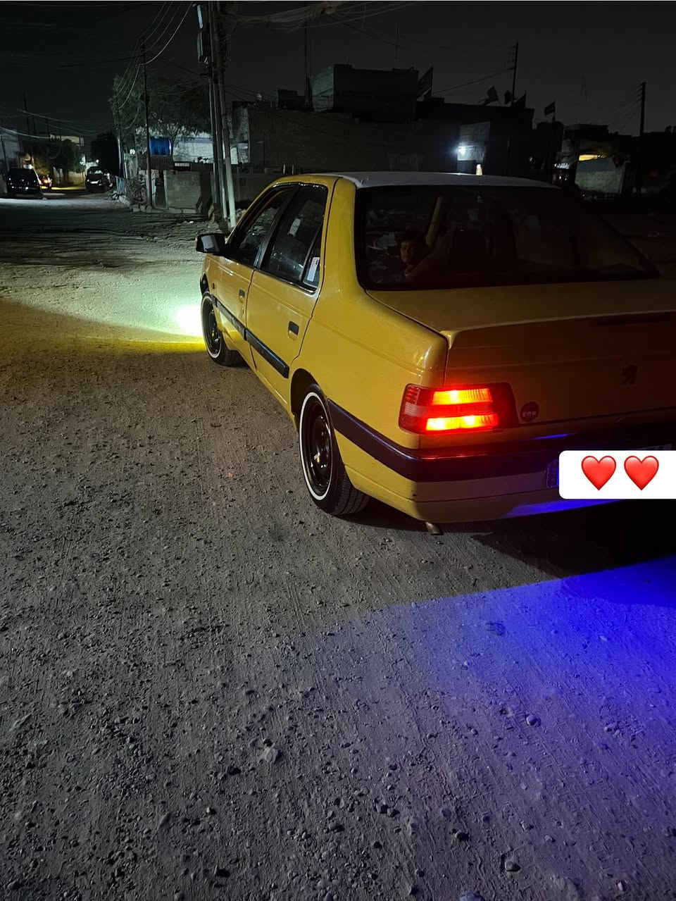 رمضان كريم
السلام عليكم بيجو لميس مديل 2012 مكينه وكير خير من الله تبريد شغال دوشمه جديده رقم بغداد النكليزي سنويه ل27 بيها هلال واحد مصلح  خشم دوس  السعر 38 وبيها مجال بغداد العبيدي ***********
