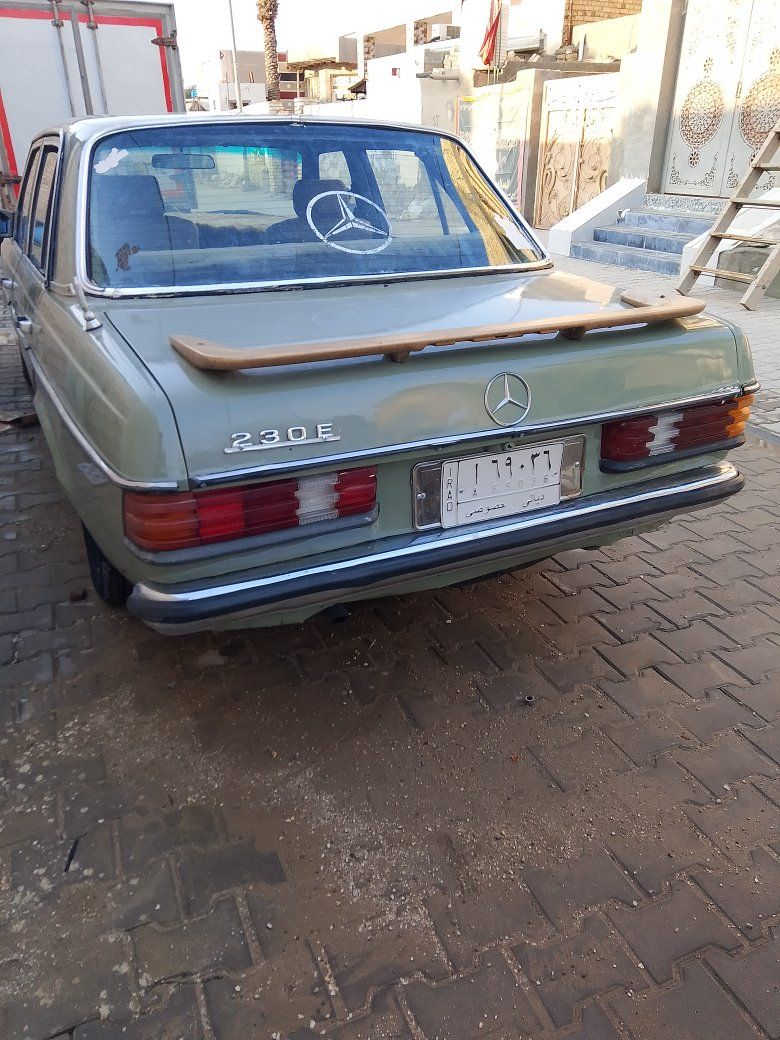 سلام عليكم /سياره مارسدس للبيع مصبوغه صبغ عام جماليه سياره نظافتها 70بالميه سياره كما موضح بالصورة كير ومحرك خير من الله حداديه زينه تخم تاير جديد السعر 35وبيه مجال حگ الجيه اخوكم وخادمكم موجود على الفيس وهذا رقمي ***********
